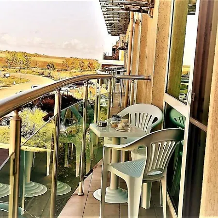 Apartamento уютен близо до морето Igroeg